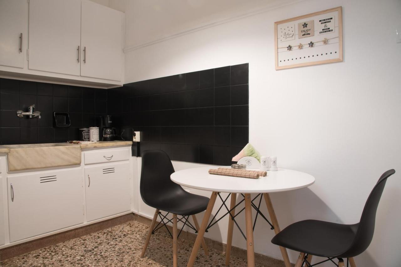 Messolonghi Square Apartment アテネ エクステリア 写真