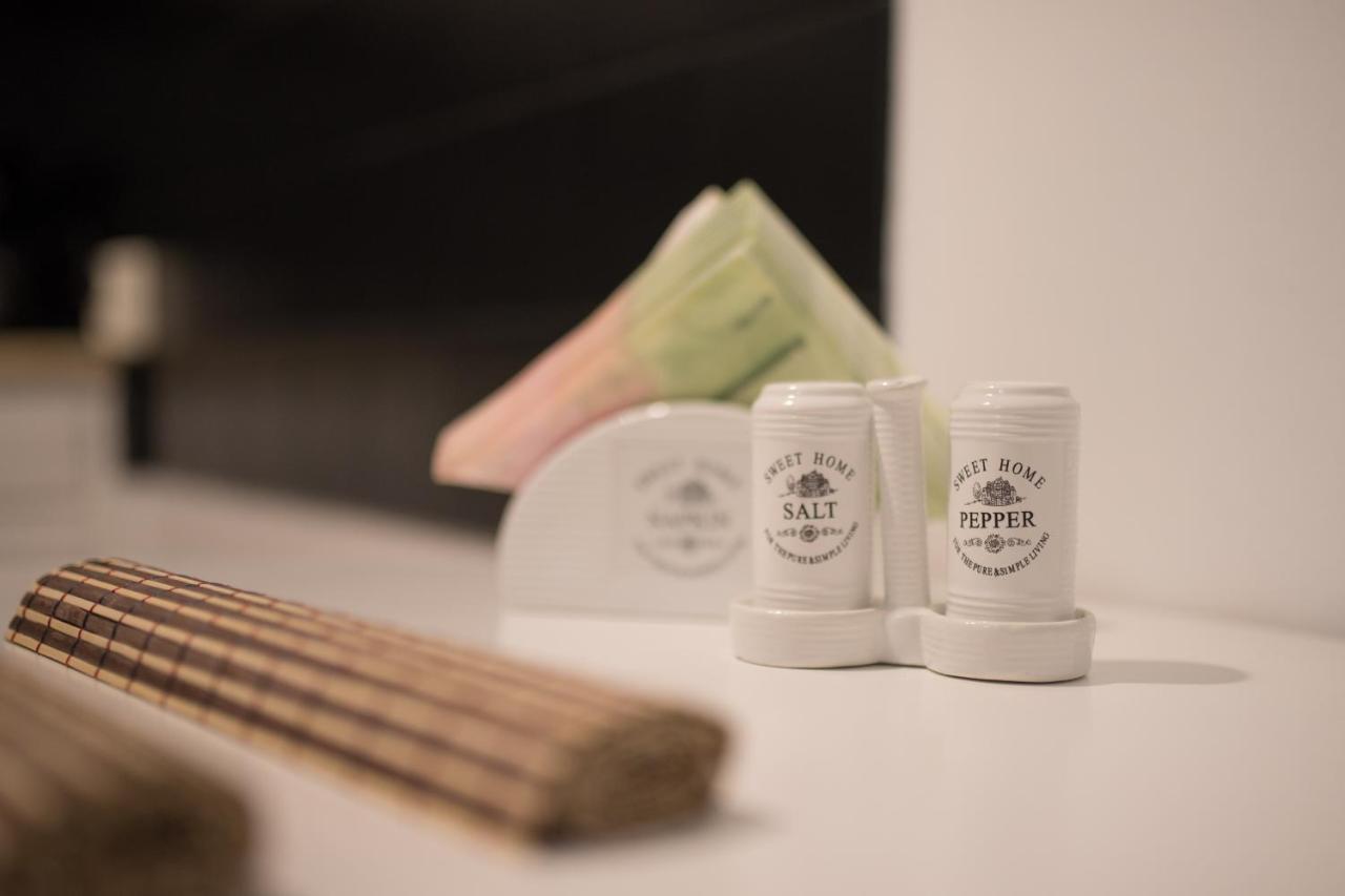Messolonghi Square Apartment アテネ エクステリア 写真